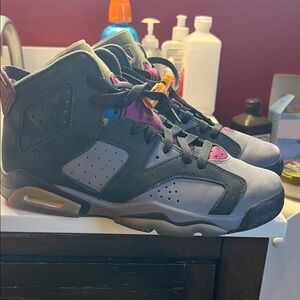 Jordan Kids Black and Purple Sneakers